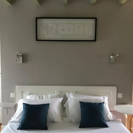 Fleur & 3* Montfarville