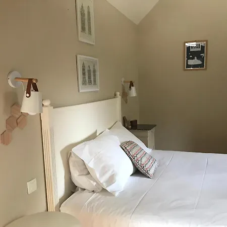 Bed & Breakfast Fleur & 3*