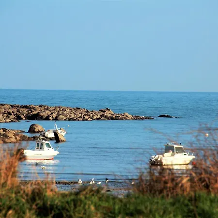 Fleur & Bed & Breakfast 3*