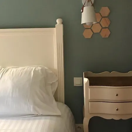 Fleur & Montfarville