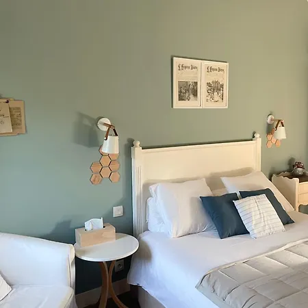 Fleur & Bed & Breakfast 3*