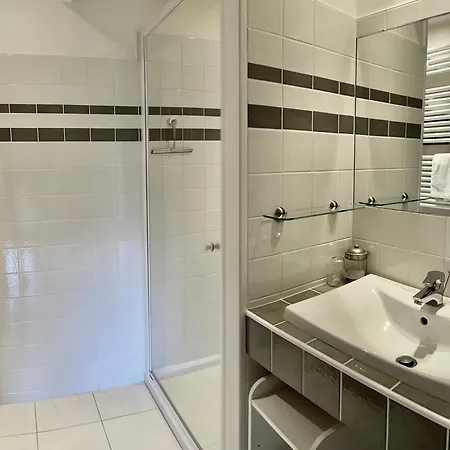 Fleur & Bed & Breakfast Montfarville