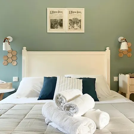 Fleur & Bed & Breakfast Montfarville