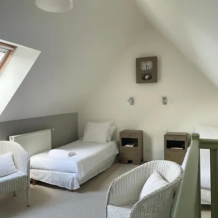 Fleur & Bed & Breakfast 3*