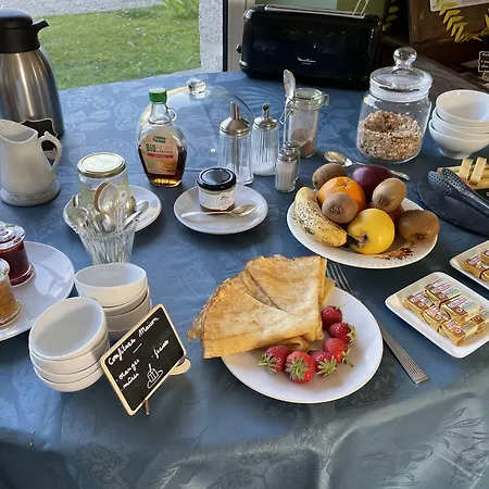 Fleur & Bed & Breakfast 3*