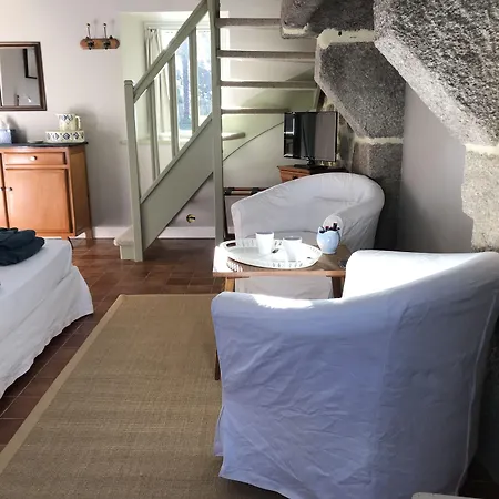 Fleur & Bed & Breakfast 3*