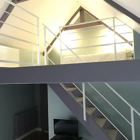 Bed & Breakfast Fleur & 3*