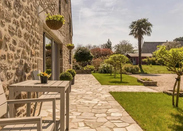 Fleur & Bed & Breakfast Montfarville