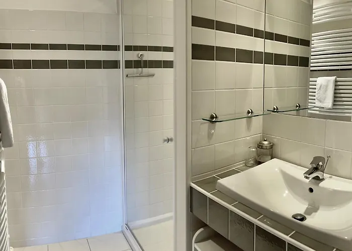 Fleur & Bed & Breakfast Montfarville