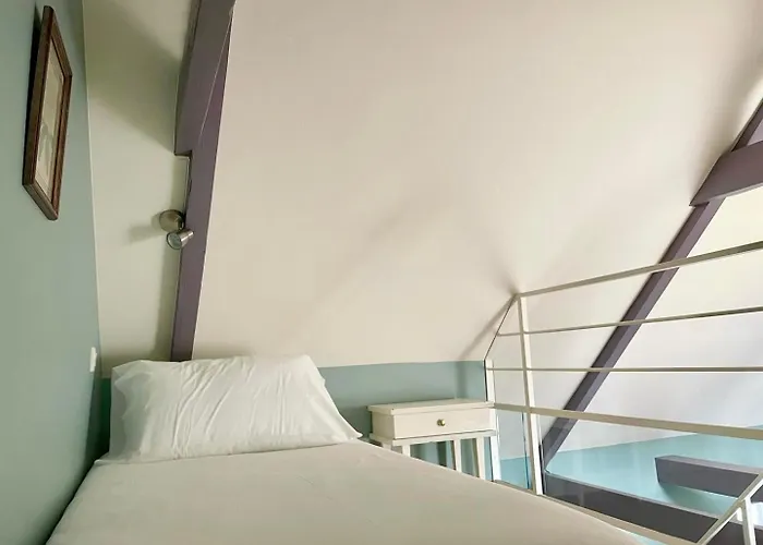 Fleur & Bed & Breakfast