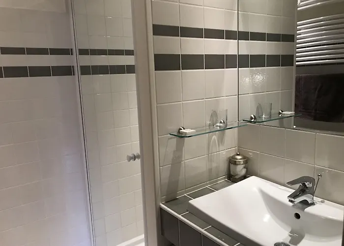 Fleur & Bed & Breakfast Montfarville