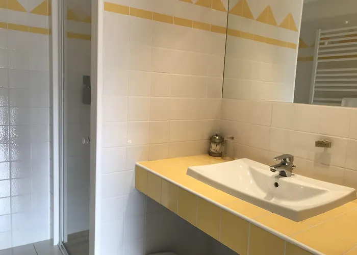 Fleur & Panzió Montfarville