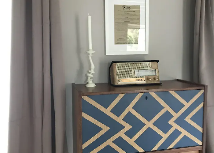 Fleur & Montfarville